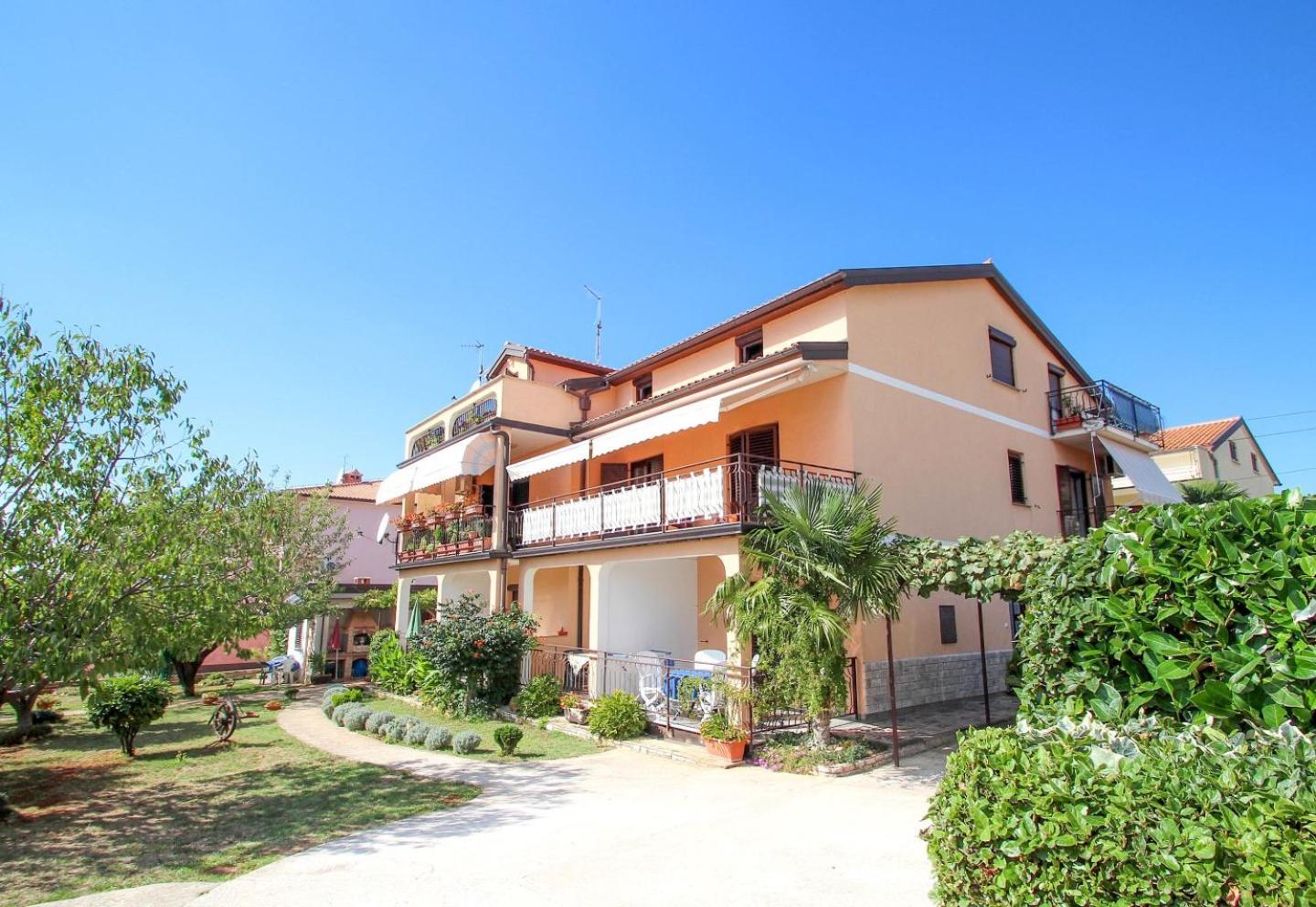 Apartments Maria Novigrad  Luaran gambar